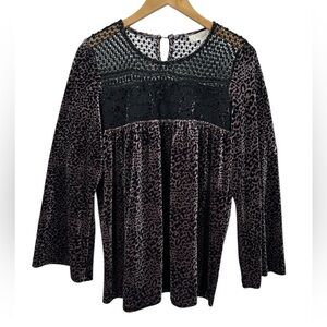Suzanne Betro Weekend Leopard Dark Velvet Lace Panel Blouse Top